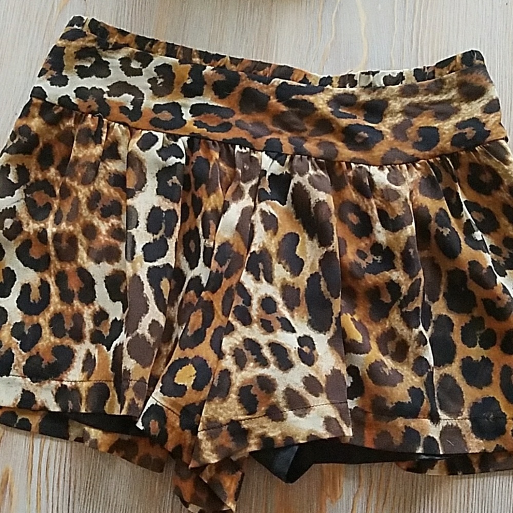 Express Flowy Shorts